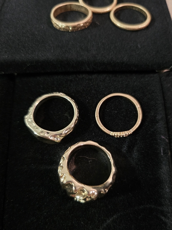 Jewelry - Gold-Tone Sculpted Women's Ring Set - Textured Bands, Size 9